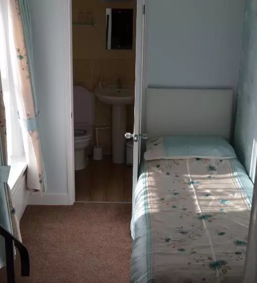 ペンション Claremont