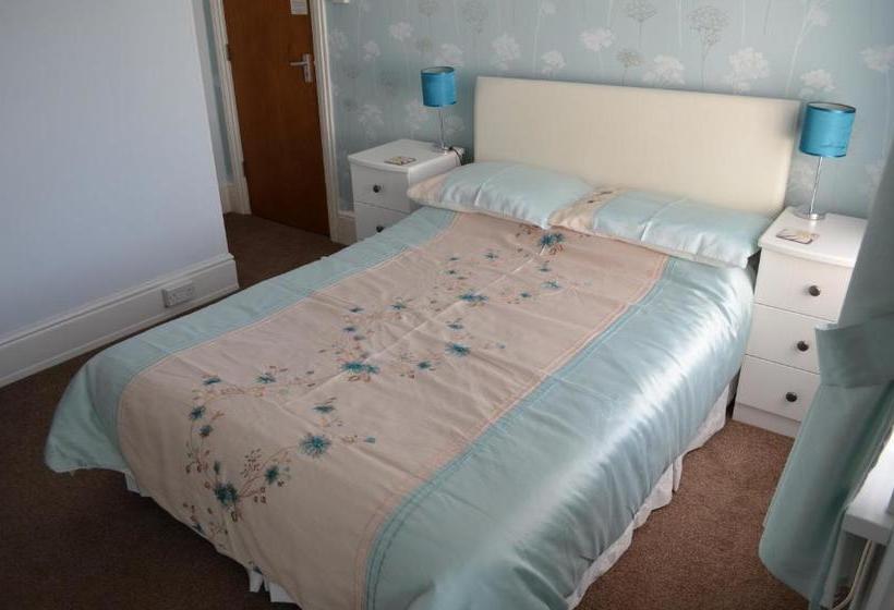 ペンション Claremont