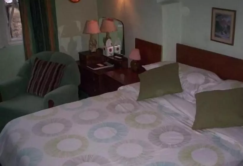 Пансион The Copper Kettle