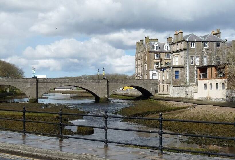 Riverside Apartments