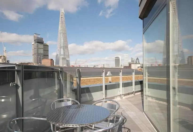 Saco London Bridge  Bermondsey