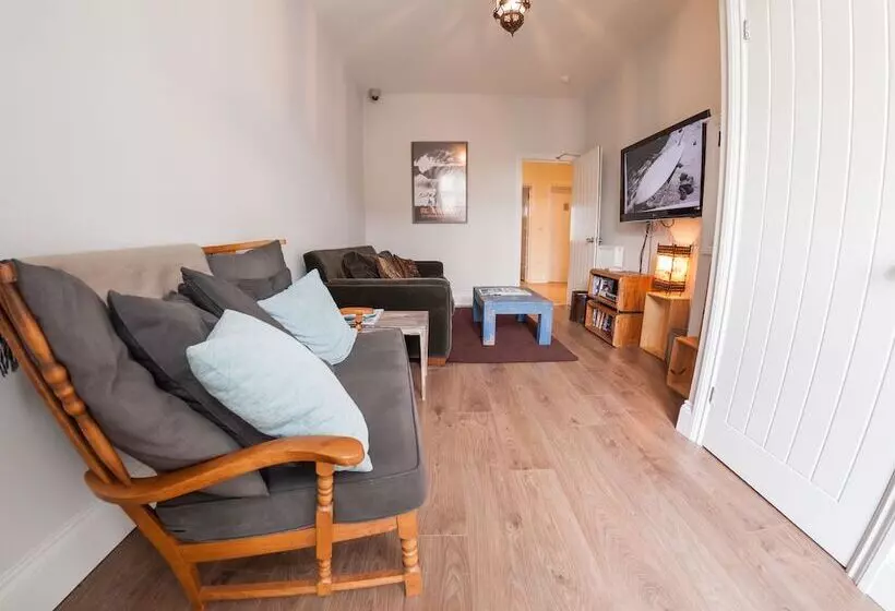 The Beach House Hostel