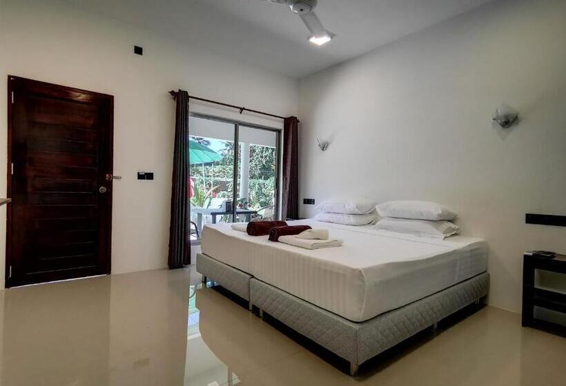 Пансион Summer Stay Thoddoo