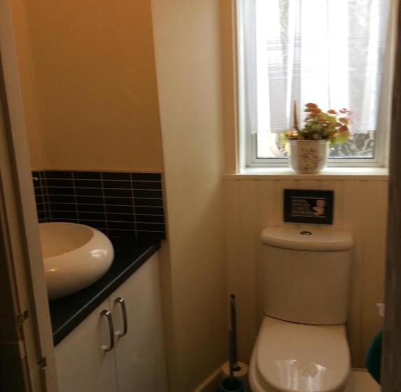 Ashgrove Bed And Breakfast