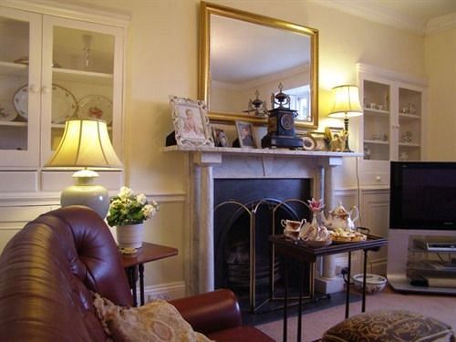 צימר Cadson Manor