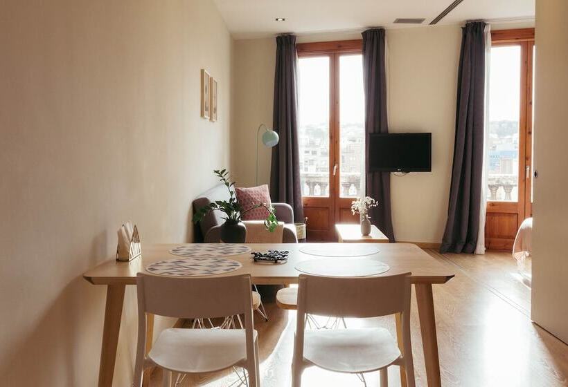 Casa Felipa Plaza España