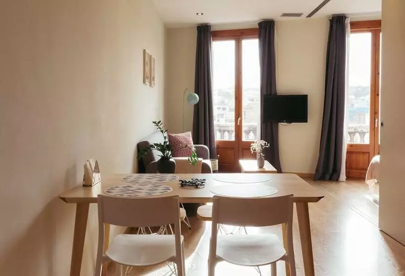 Casa Felipa Plaza España