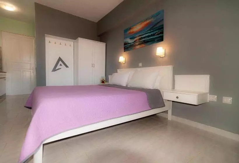 هتل Alpha Studios