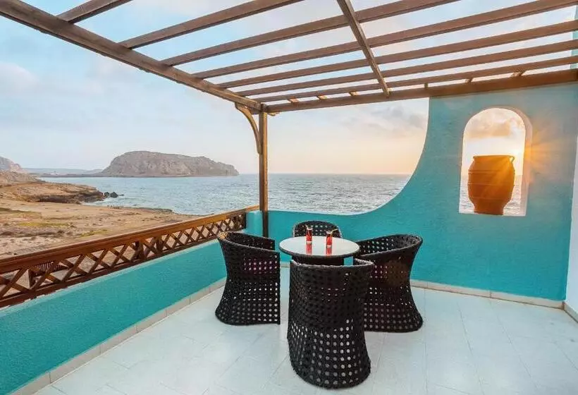 هتل Alpha Studios