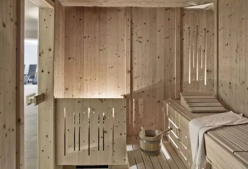 Hotelli Arx Guesthouse