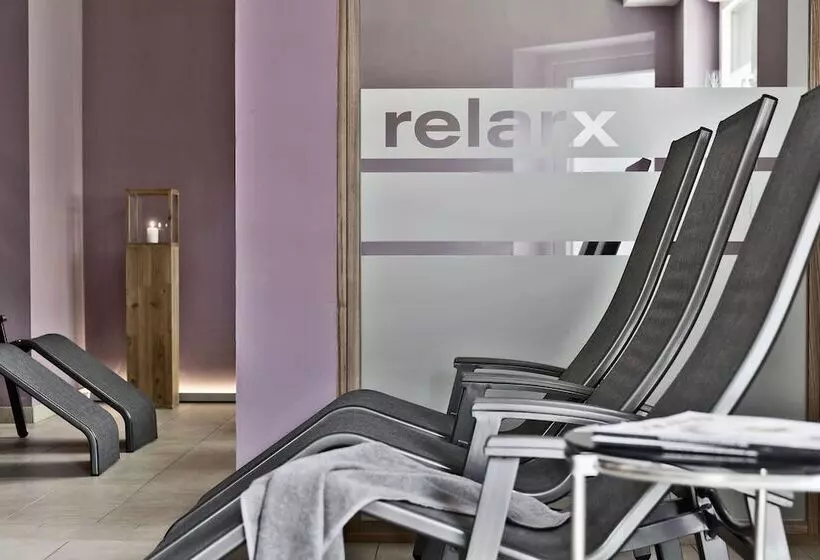 Hotelli Arx Guesthouse