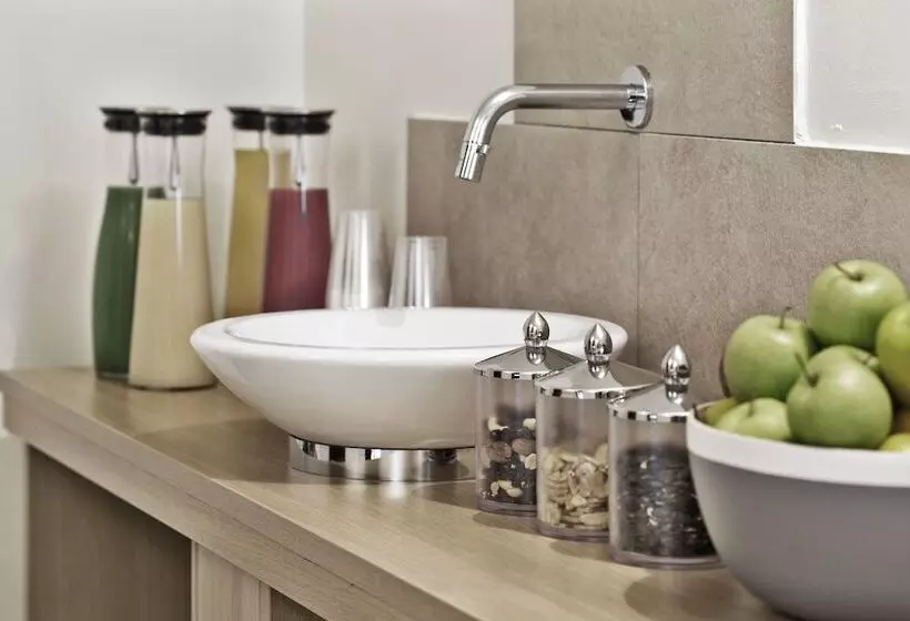 Hotelli Arx Guesthouse