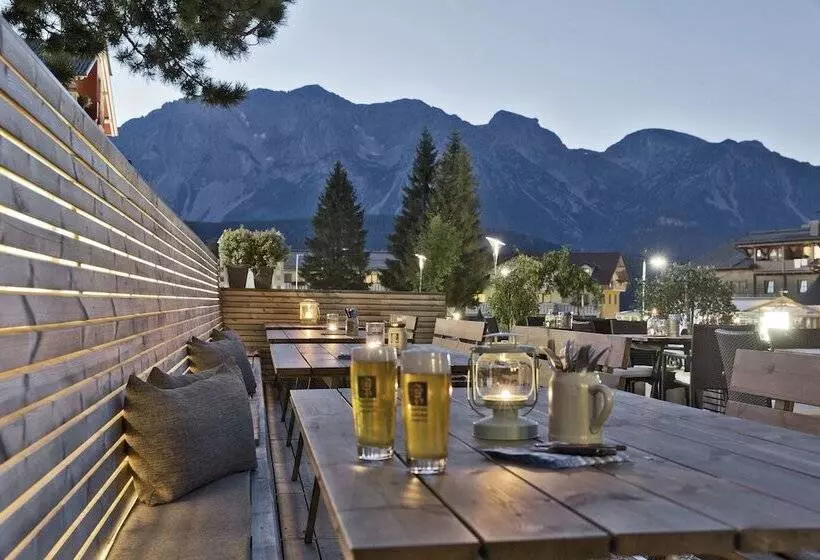 Hotelli Arx Guesthouse