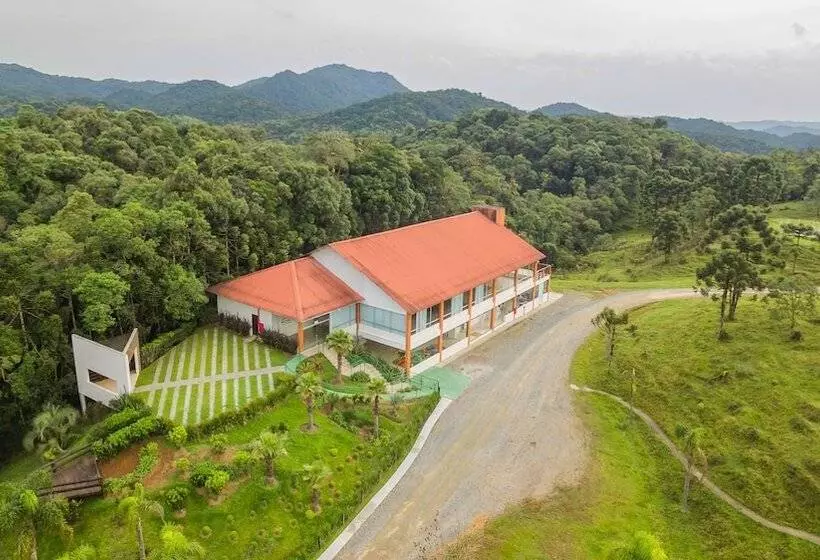 هتل Fazenda Dona Francisca