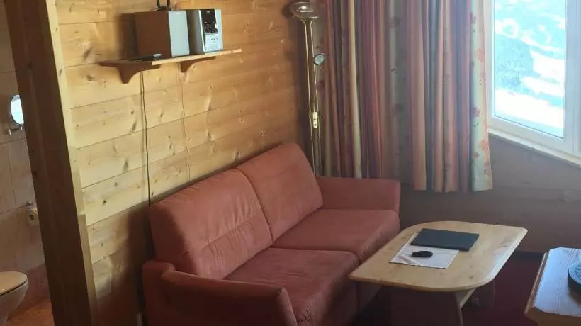 Отель Frieden Das Alpine Panorama