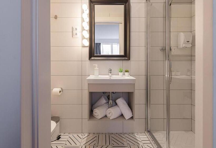 هتل Bypillow House