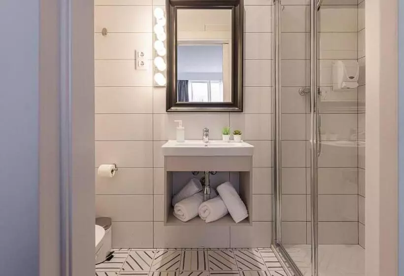 Отель Bypillow House