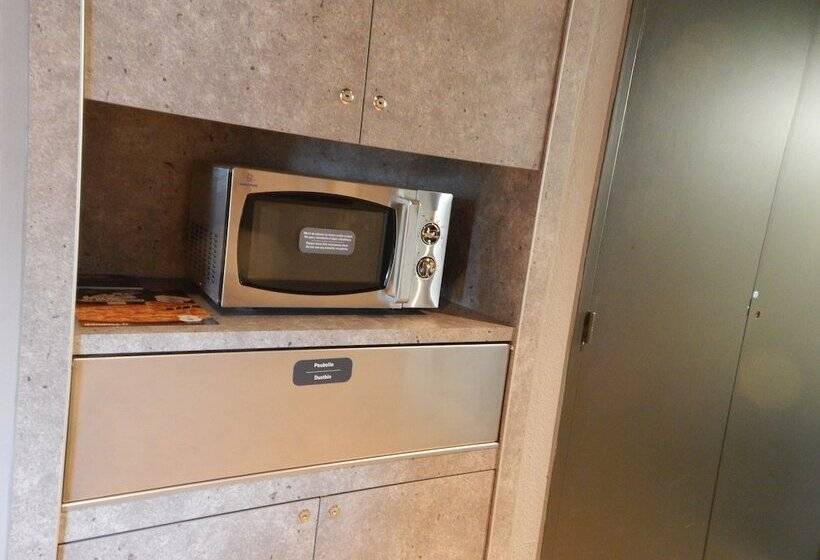 فندق Ibis Budget Clermont Ferrand Sud