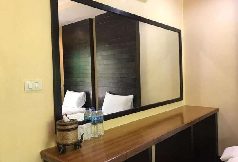 هتل Leelawadee Lipe Resort