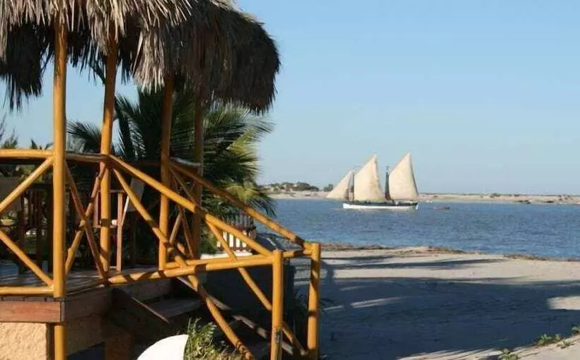 هتل Hôtel Palissandre Morondava