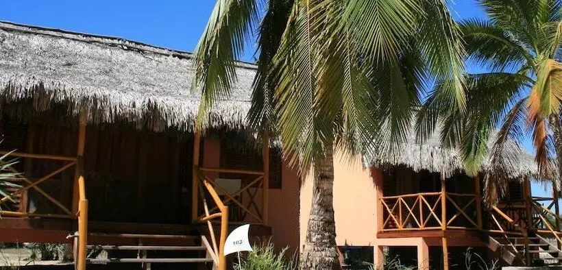 هتل Hôtel Palissandre Morondava