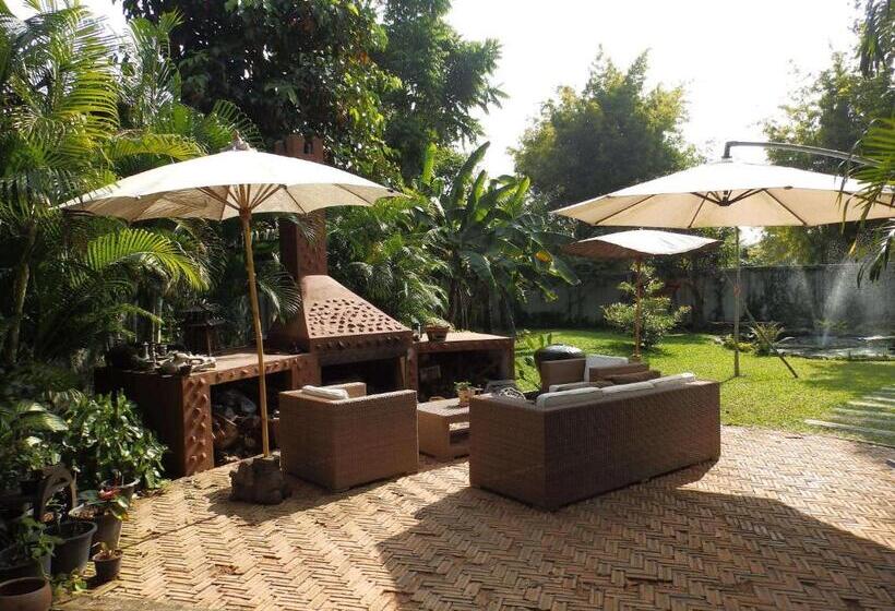 בית מלון כפרי Rice Barn And Rooms