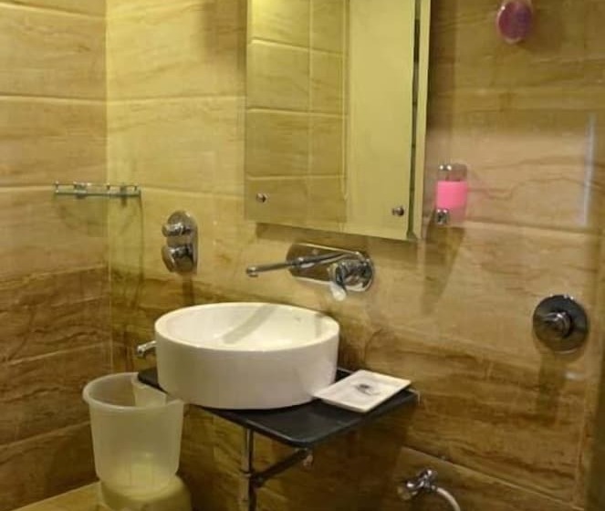 Отель Royal Park 22