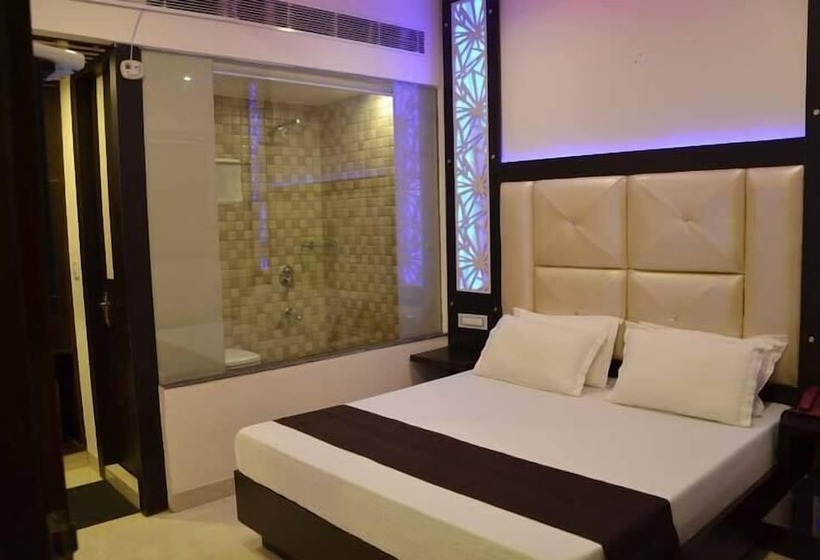 Отель Royal Park 22