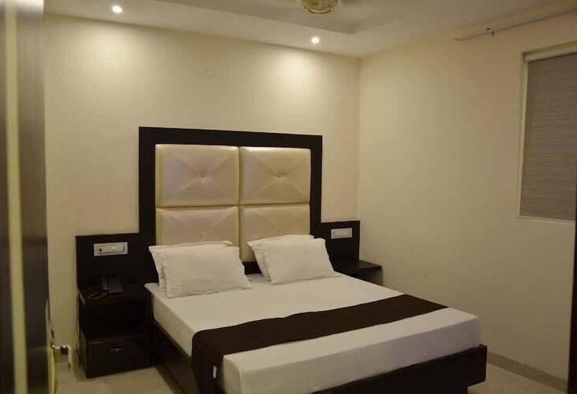 Отель Royal Park 22