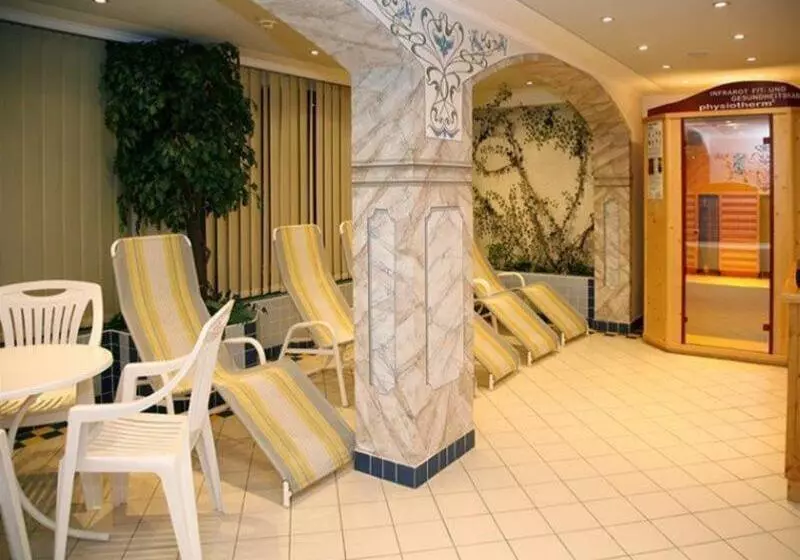 Отель Schneeberger