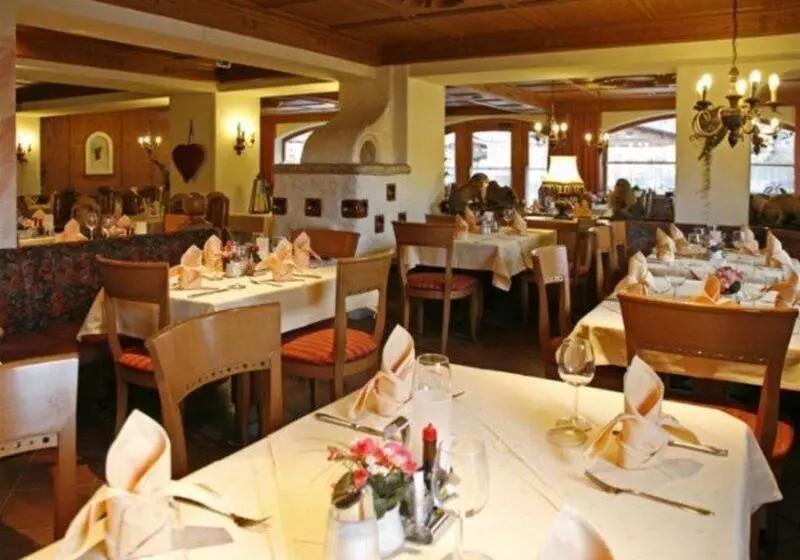 Отель Schneeberger