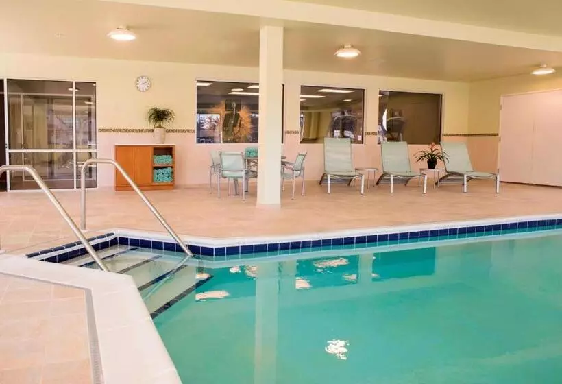 בית מלון כפרי Springhill Suites By Marriott Wisconsin Dells