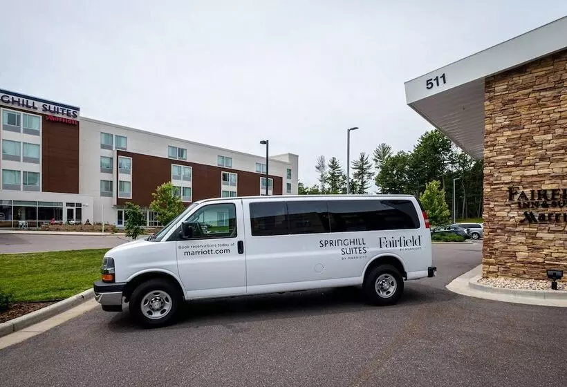 בית מלון כפרי Springhill Suites By Marriott Wisconsin Dells