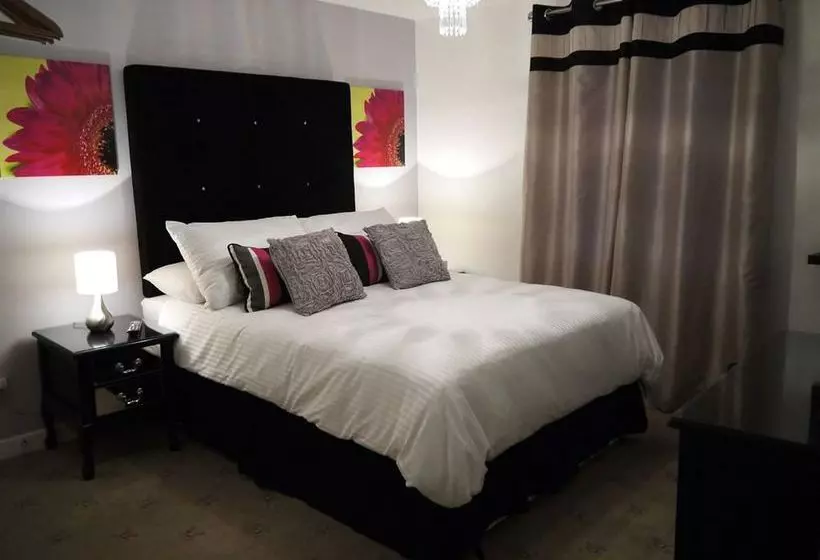 Отель Thirtyfive B&b