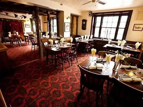 ホテル Three Kings