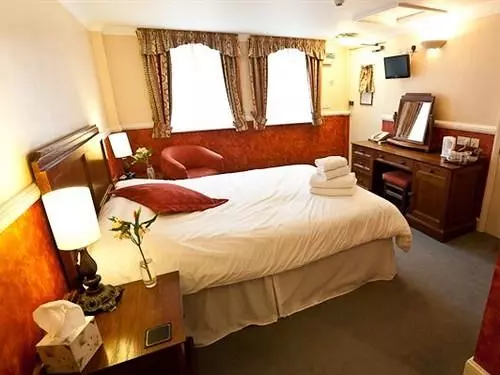 ホテル Three Kings