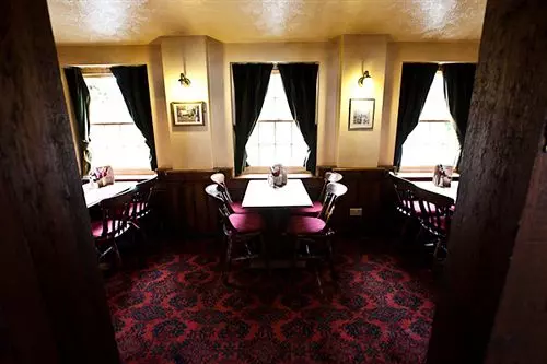 ホテル Three Kings