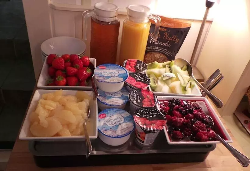 פנסיון Comely Bank Guest House