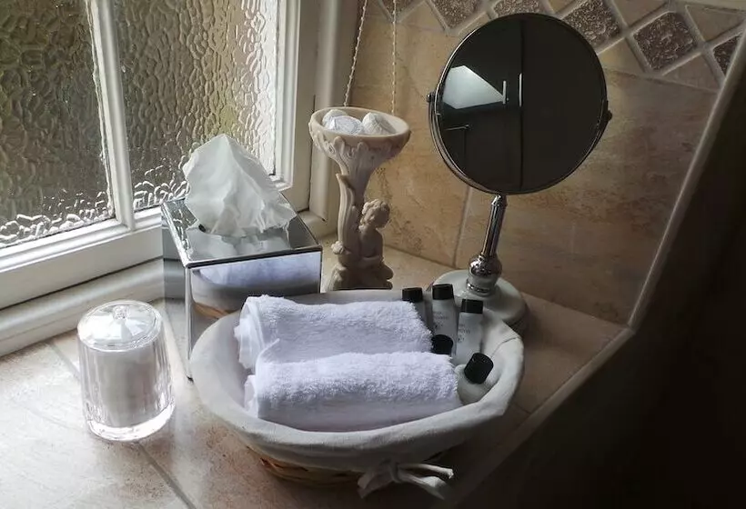 פנסיון Comely Bank Guest House