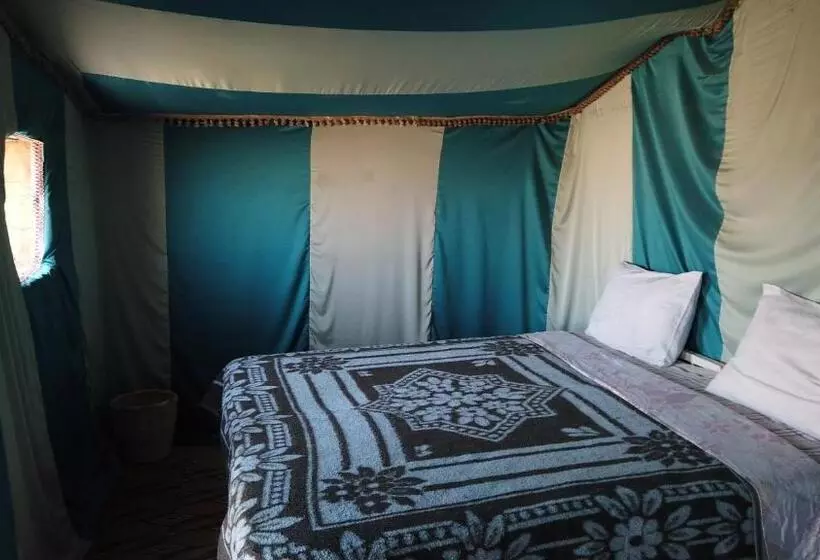 تختخواب و صبحانه Camp Sahara Majestic