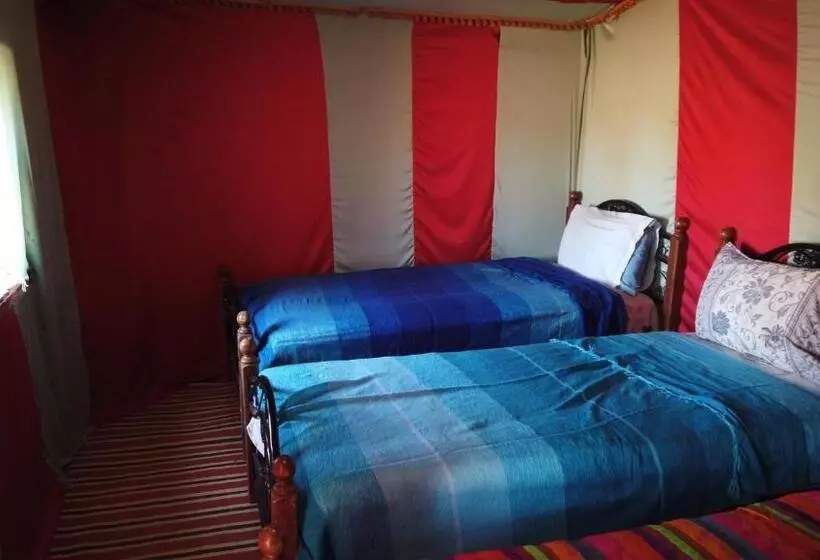 تختخواب و صبحانه Camp Sahara Majestic