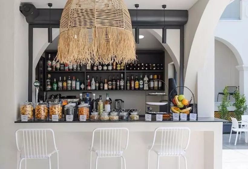 هتل Nikon Boutique