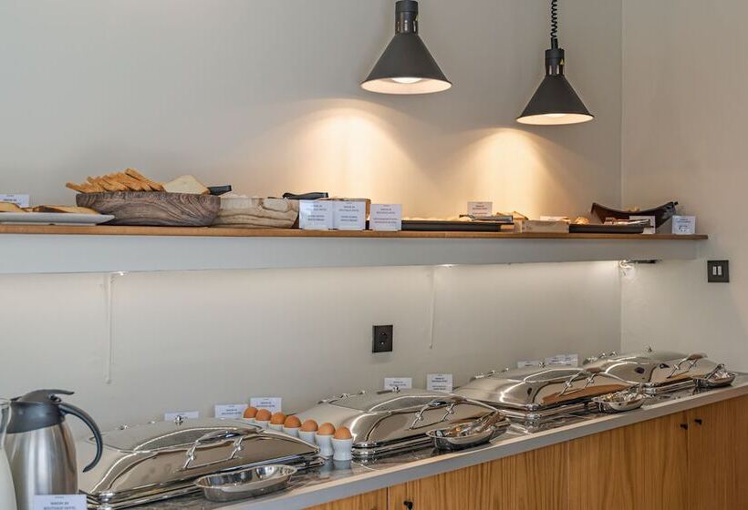 هتل Nikon Boutique