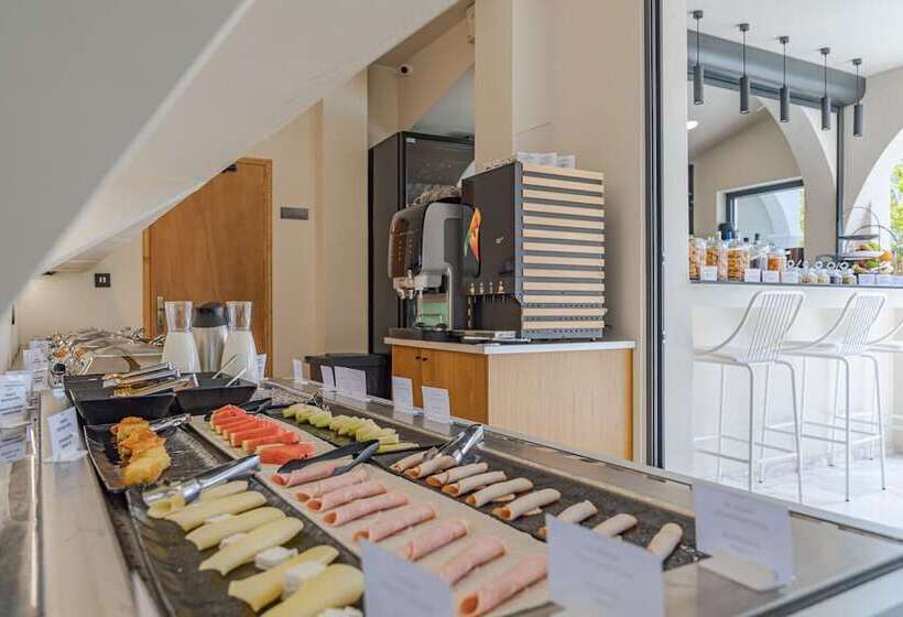 هتل Nikon Boutique