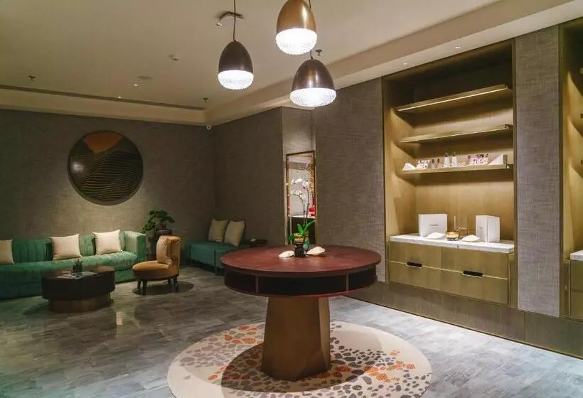 ホテル Tivoli Chengdu At Cultural Heritage Park