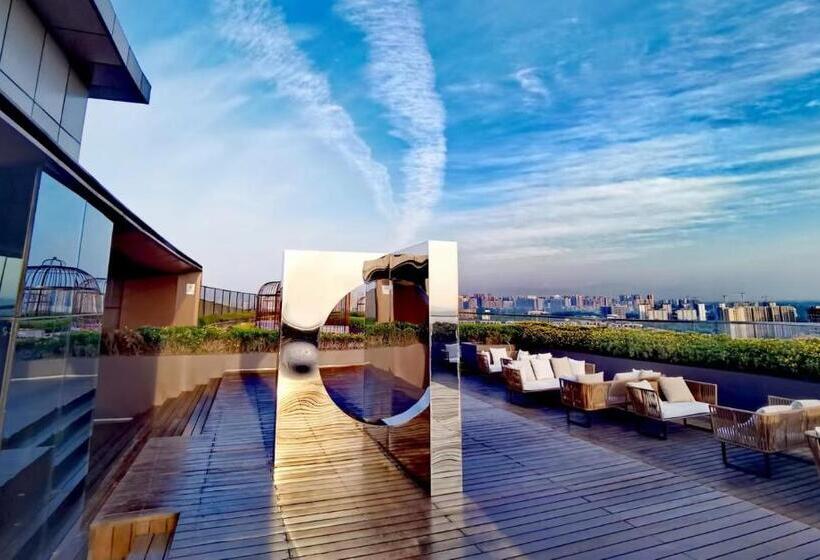 فندق Tivoli Chengdu At Cultural Heritage Park