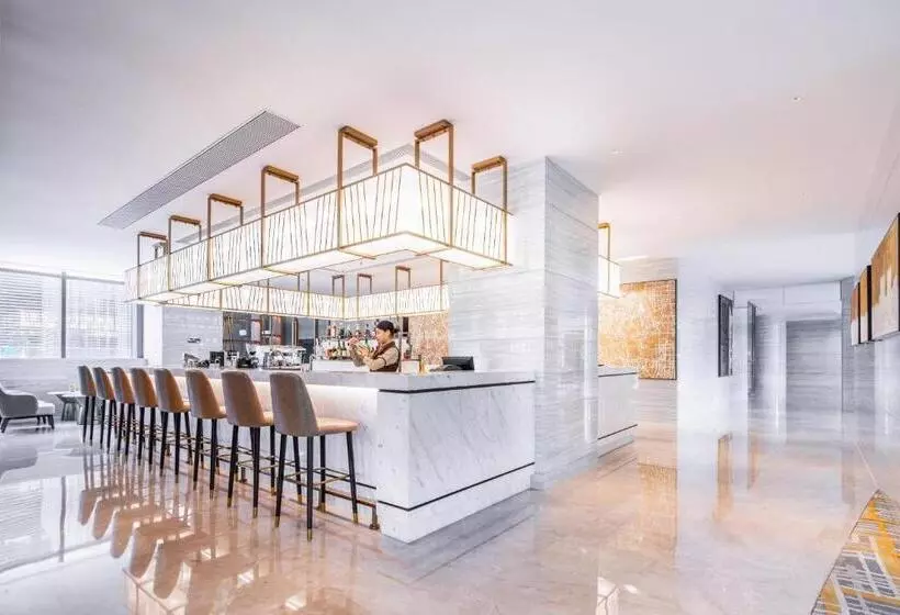 ホテル Tivoli Chengdu At Cultural Heritage Park