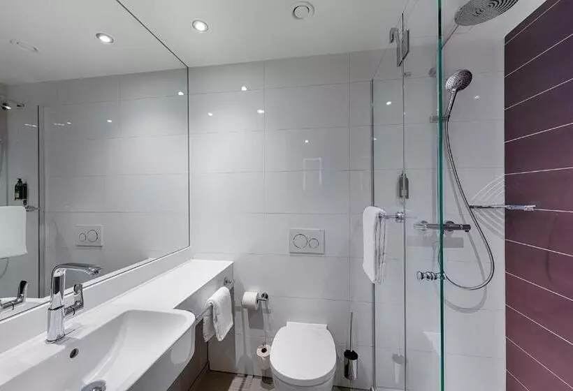 هتل Premier Inn Regensburg City Centre