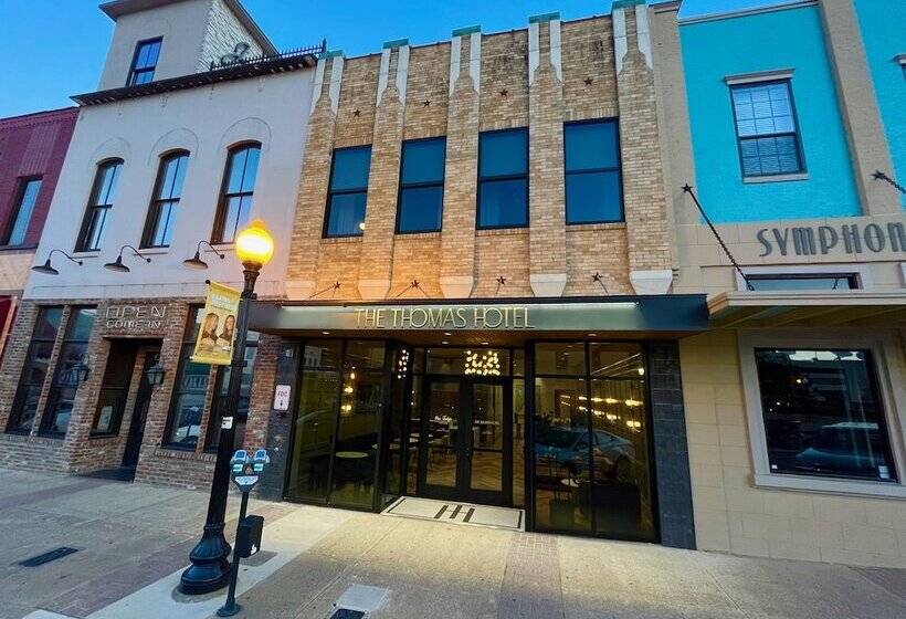 هتل The Thomas