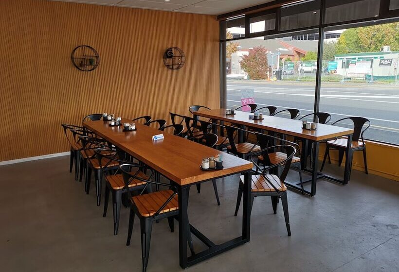 162 Kings Of Riccarton Motel